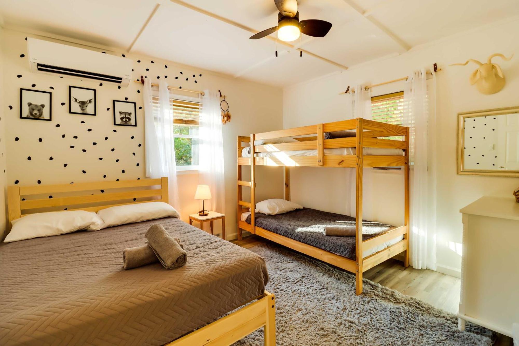 Poconos Ski Retreat With Sauna, Hot Tub, And Game Room เลคฮาร์โมนี ภายนอก รูปภาพ